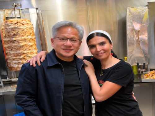 NESVAKIDAŠNJI POTEZ MILIJARDERA: Jedan od najbogatijih ljudi svijeta zaobišao luksuz i večerao kebab, ostavio veliki bakšiš