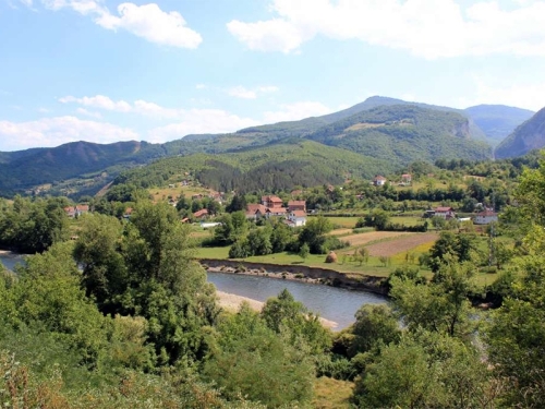 DA SE NE ZABORAVI: Trideset i četiri godine od zločina u Sjeverinu u kojemu je ubijeno 16 Bošnjaka...