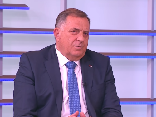 STUDENTI NEĆE ZABORAVITI DODIKOVE PORUKE PRIJE IZBORA: 'Pozivam sve iz RS-a da glasaju za Vučića i protiv ovih, jer su pokvareni i jer su...'