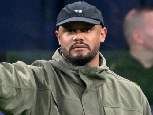 HITNA POMOĆ DOŠLA PO TRENERA BAYERNA: Kompany se srušio, klub potvrdio šta se dogodilo