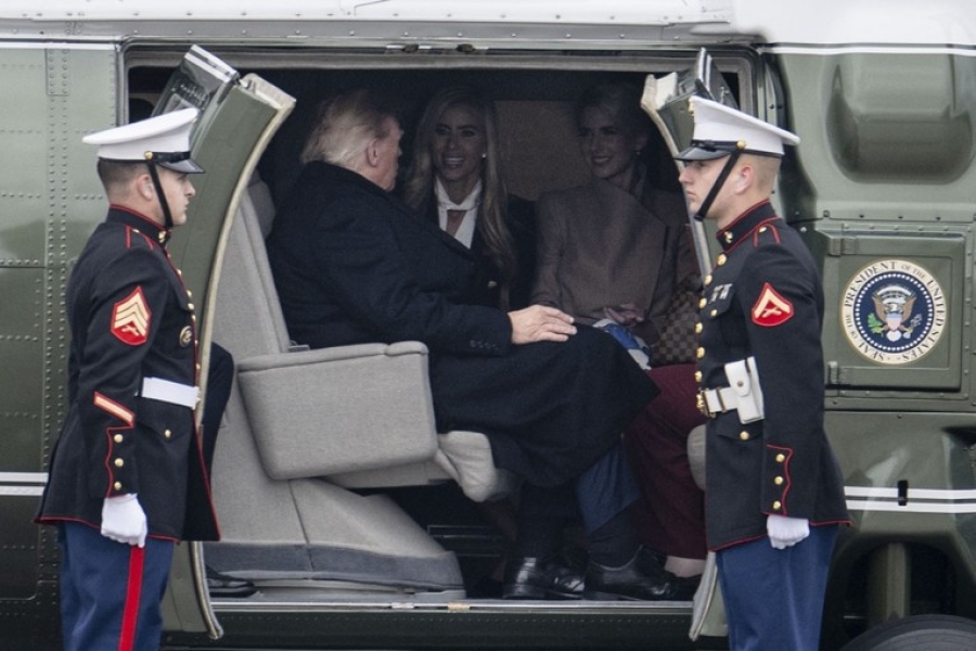 FOTOGRAFIJA IZ TRUMPOVOG HELIKOPTERA OTKRILA VIŠE OD OSMIJEHA: U pozadini i priča o lobiranju za RS